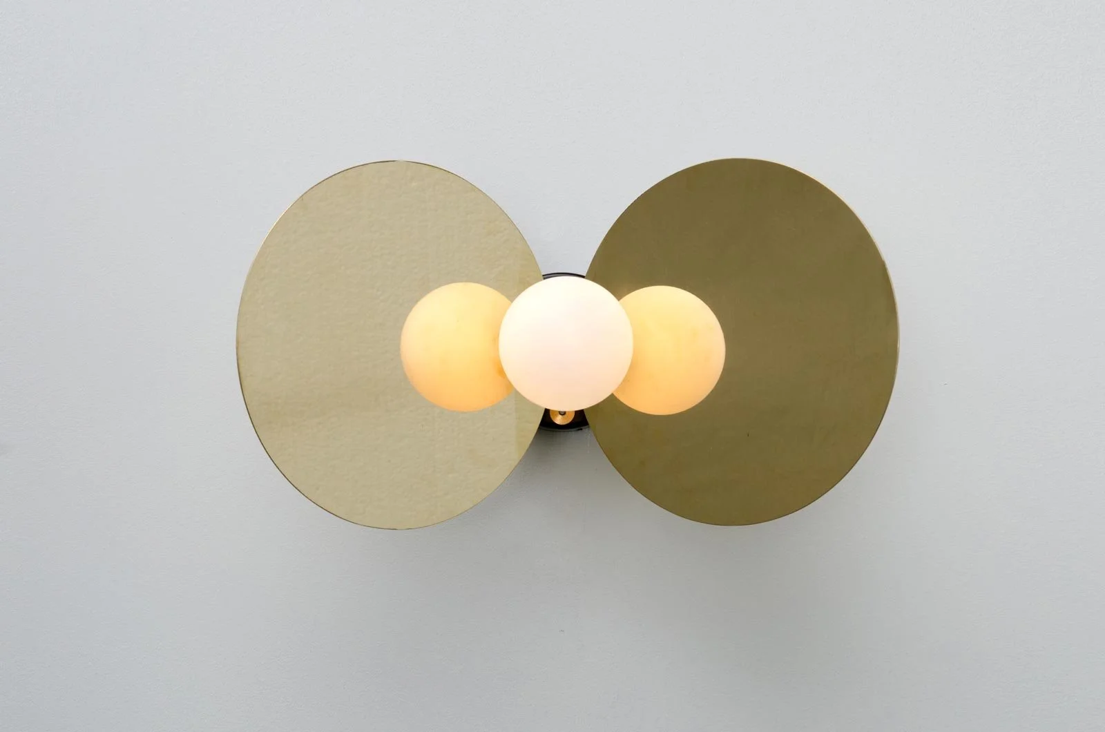 Настенный светильник Ilios Atelier Areti