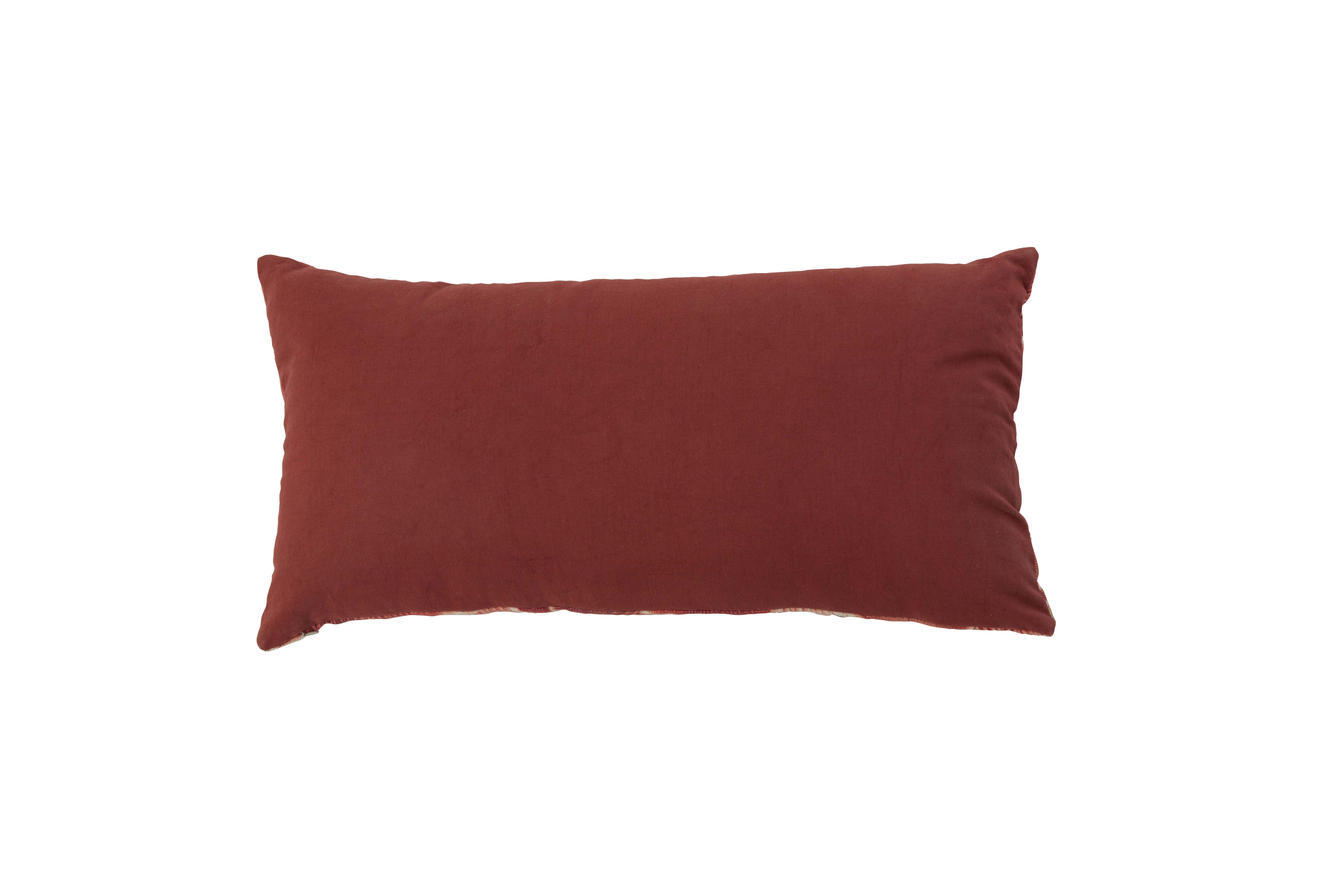 Подушка декоративная Cushion 60x30 cm SHERU coral 6859137 Light & Living НИДЕРЛАНДЫ