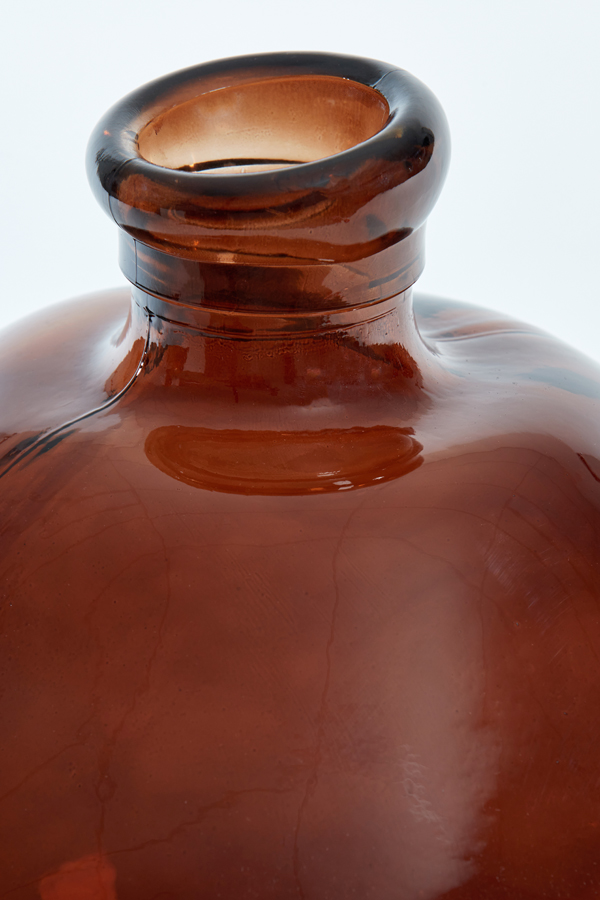 Ваза Vase Ø20x23 cm SELORES glass shiny dark brown 8291884 Light & Living НИДЕРЛАНДЫ