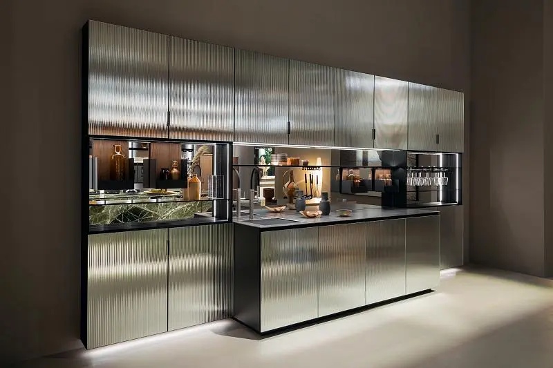 kukhonnyy_garnitur_groove_cannettato_specchiato_sl70_foto (1).jpg