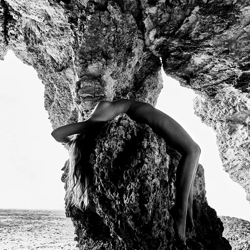 Постер Philippe Vogelenzang - Surrender Eichholtz